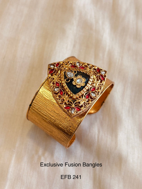 Neo Traditional Bracelet