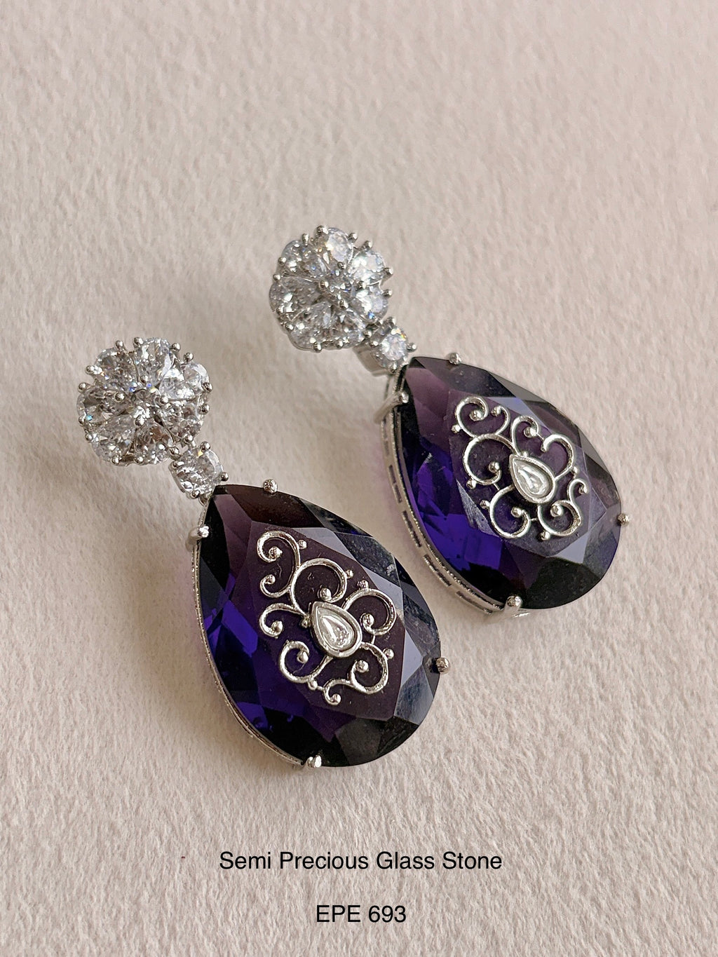 Demi fine doublets earring