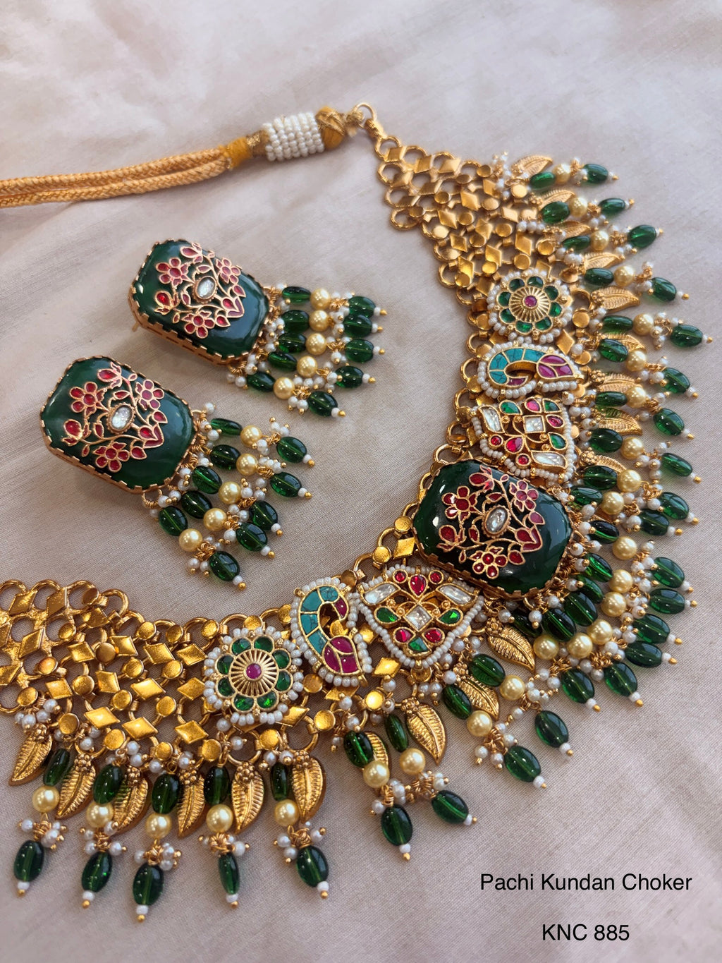 Handcrafted Jadau Necklace