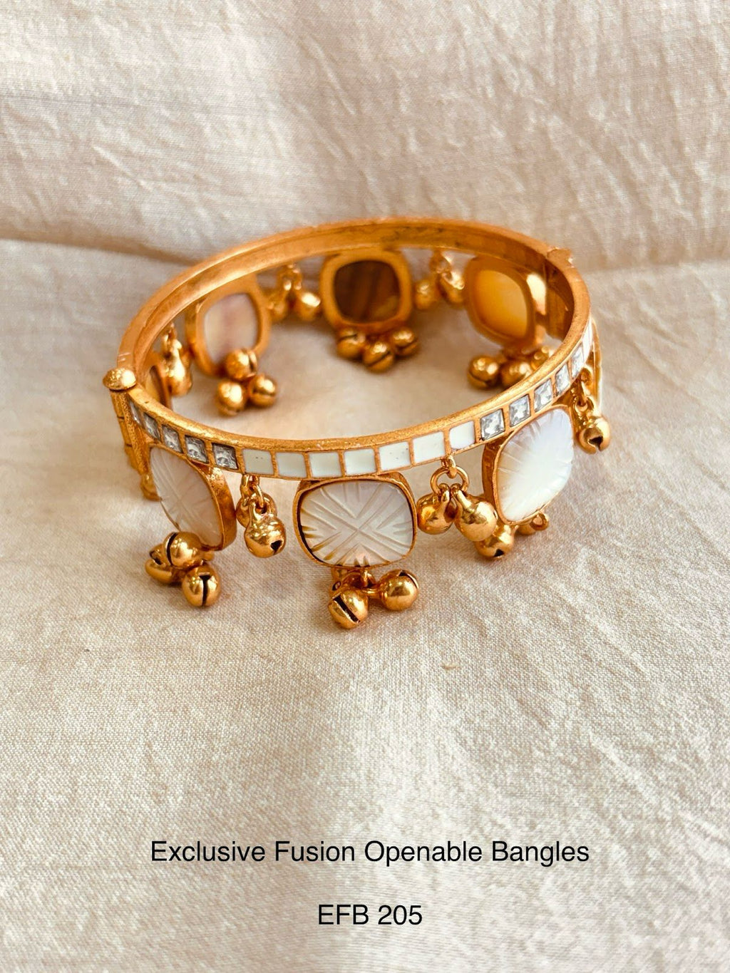 Handcrafted Neo Traditional Jadau Bangles