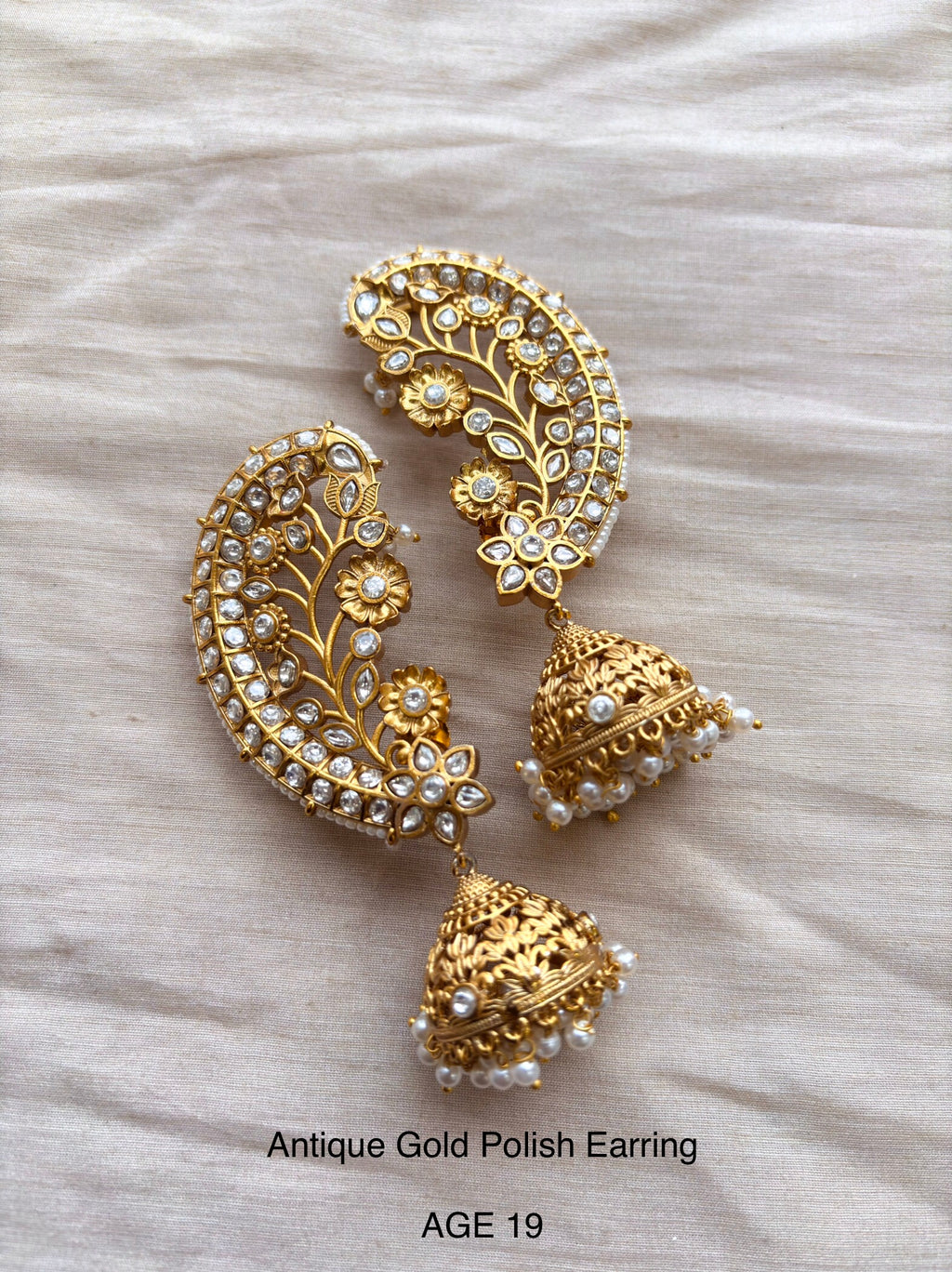 Ethno Gold Earcuff
