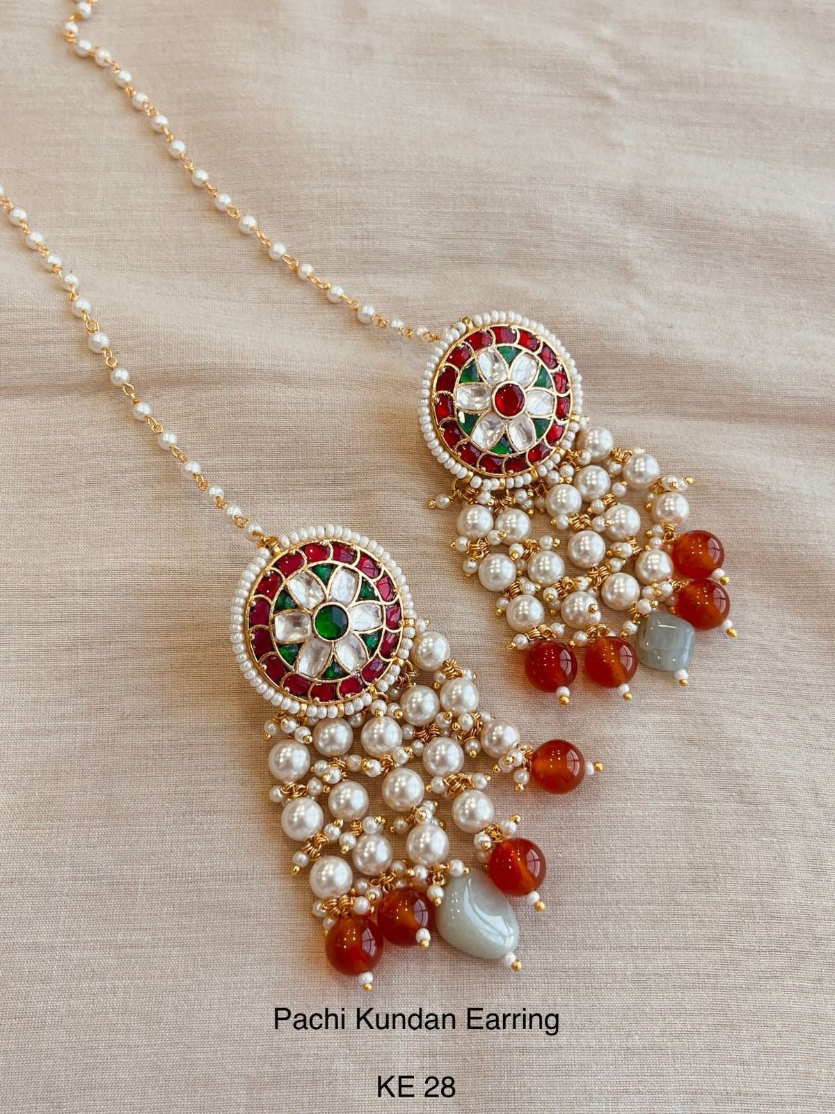 Pachi Contemporary Earrings with Earchain