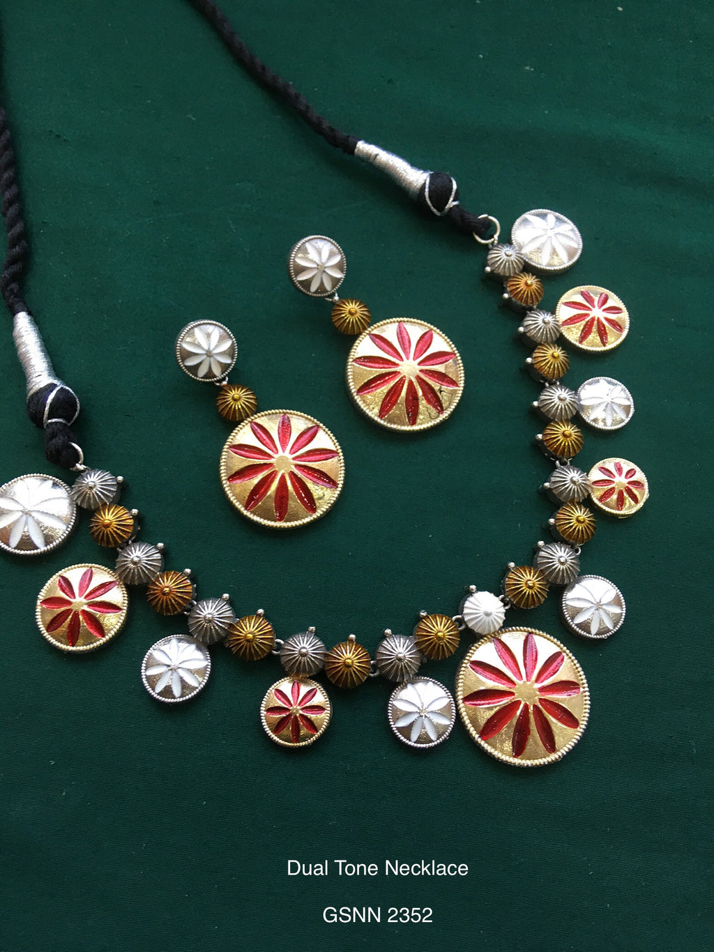 Antique Dual Tone Necklace