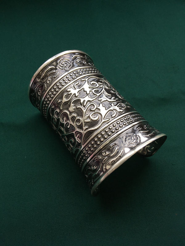 Oxidised Silver Kada
