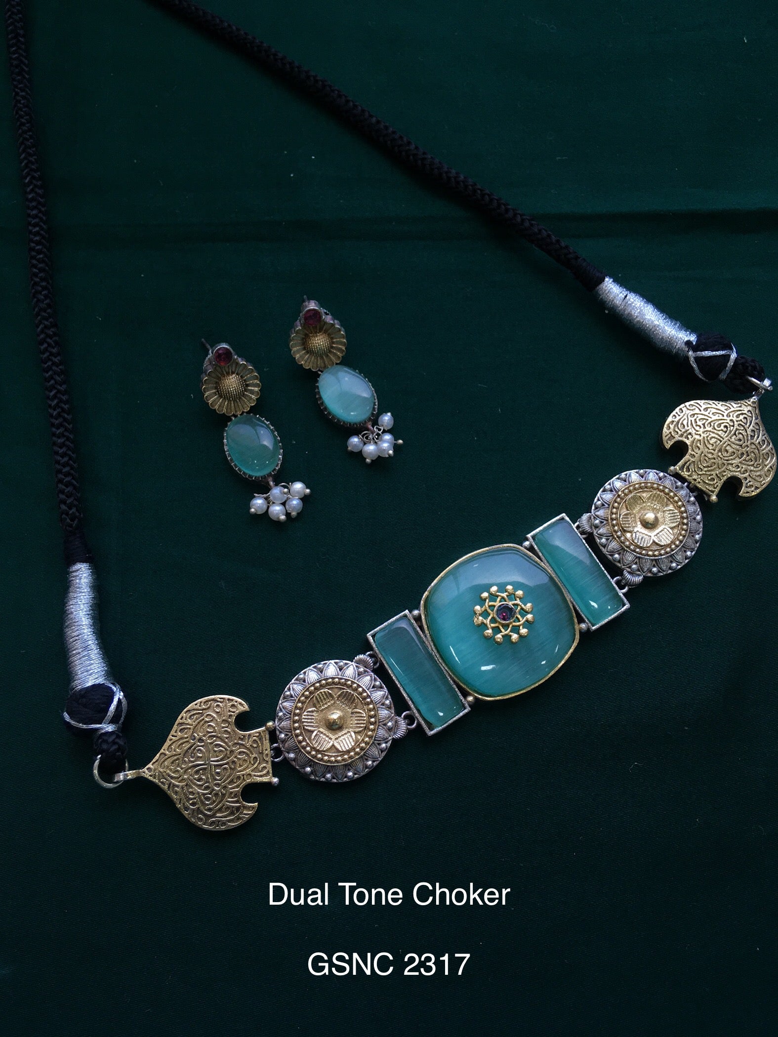 Antique Dual Tone Choker