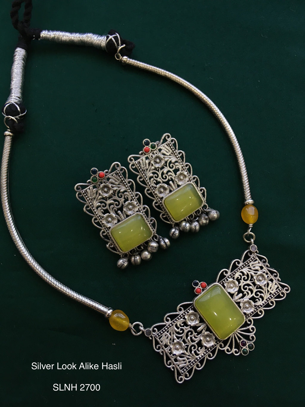 Antique Silver Tone Hasli