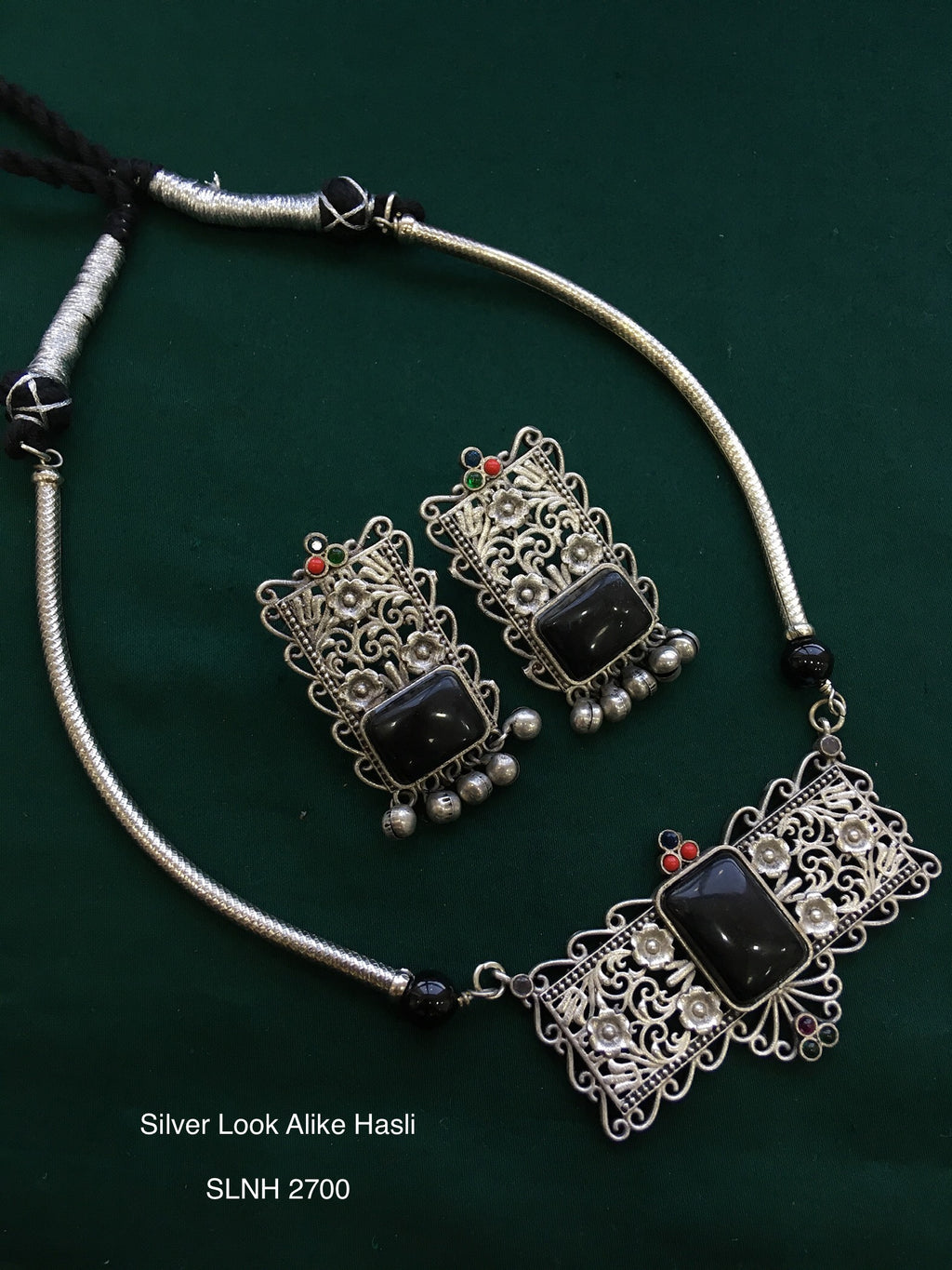 Antique Silver Tone Hasli