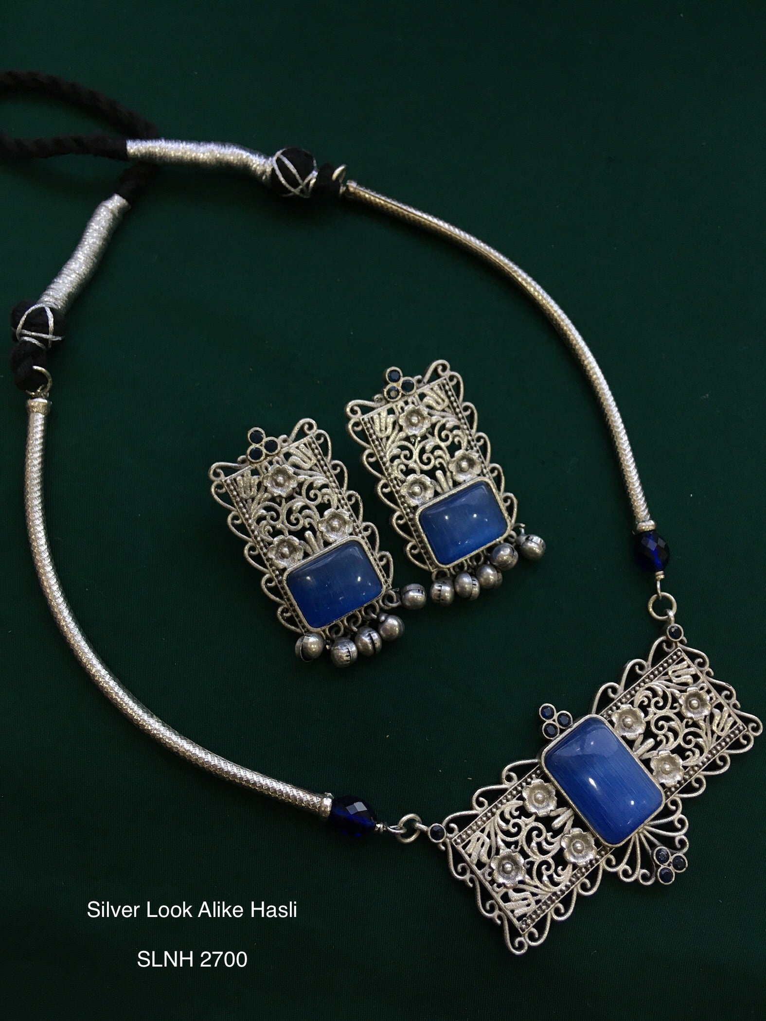 Antique Silver Tone Hasli