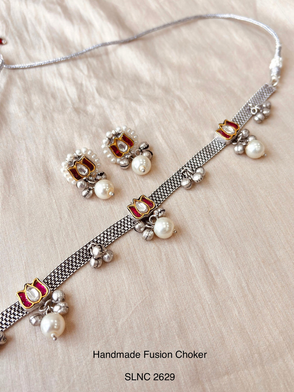 Fusion Sleek Choker