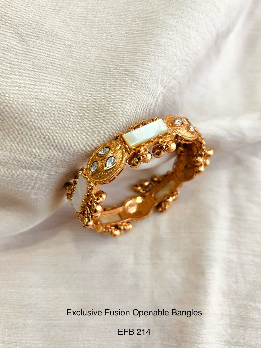 Handcrafted Neo Traditional Jadau Bangles