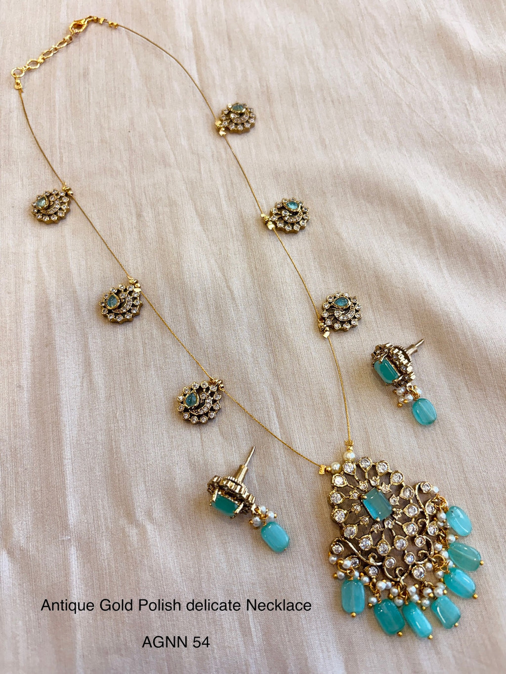 Ethno gold polish necklace