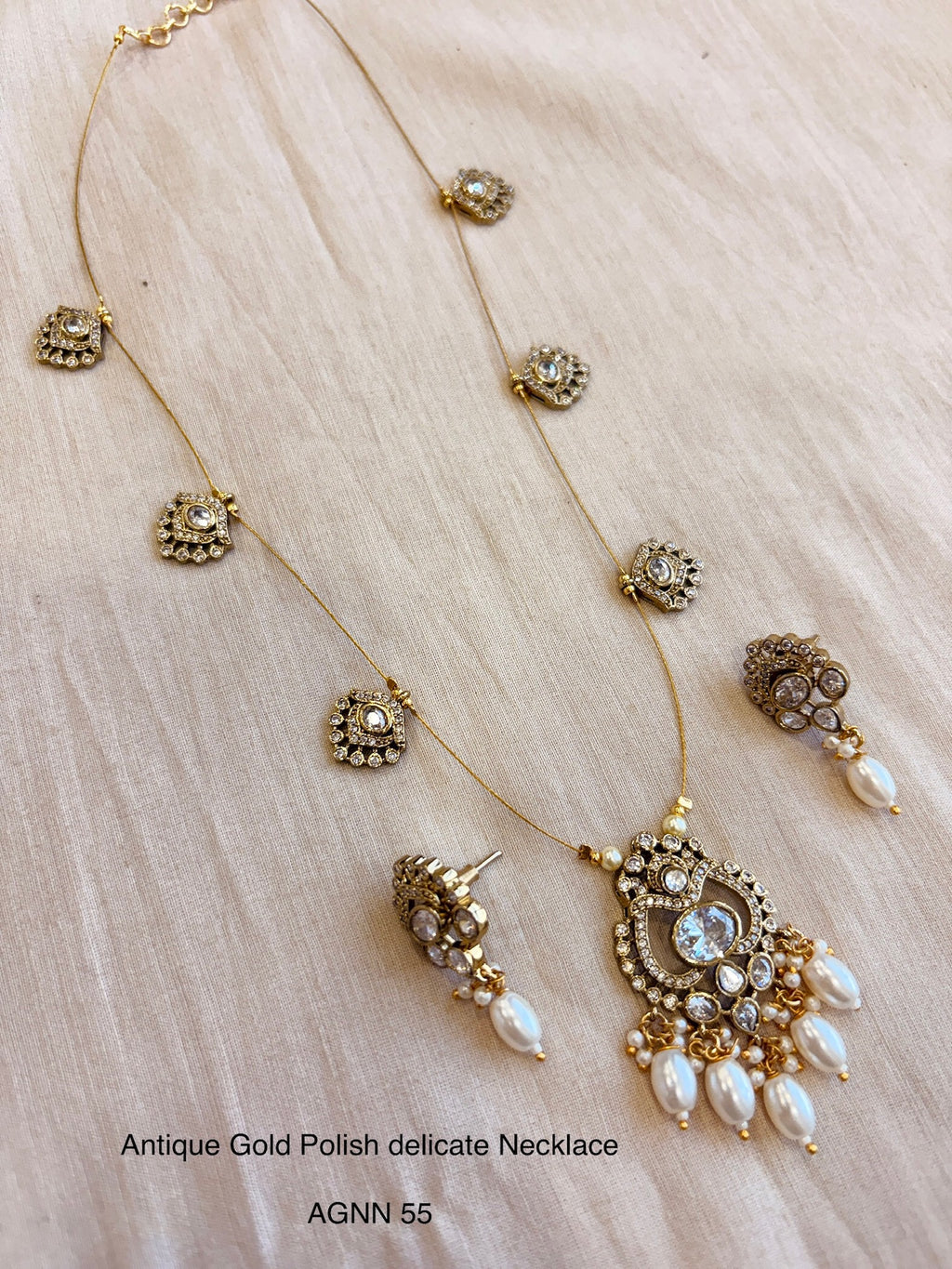 Ethno gold polish necklace