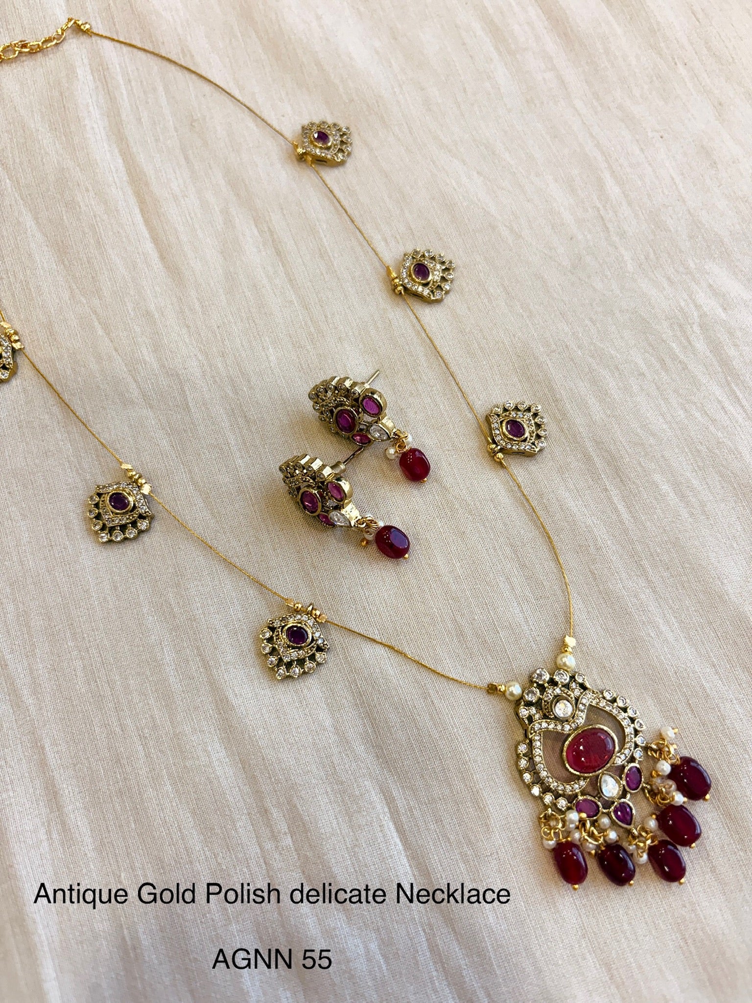 Ethno gold polish necklace