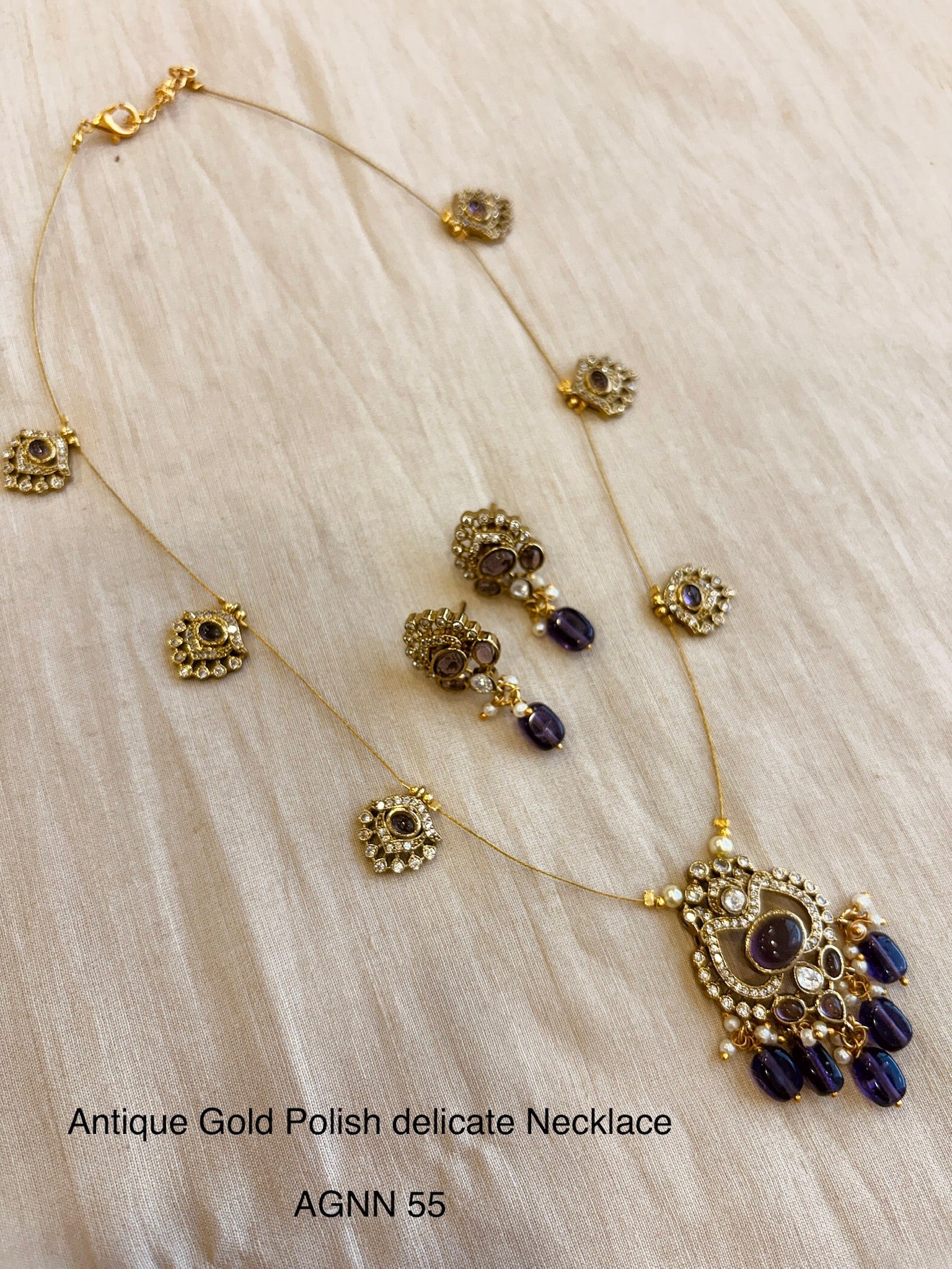 Ethno gold polish necklace