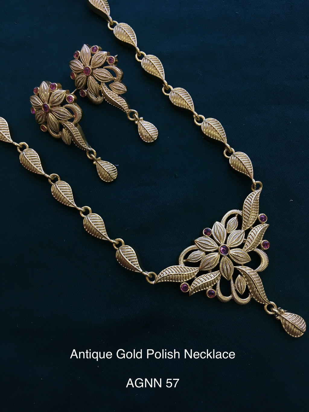Ethno gold polish necklace