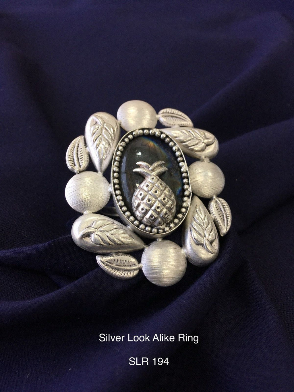 Silver Look Alike Adjustable Ring