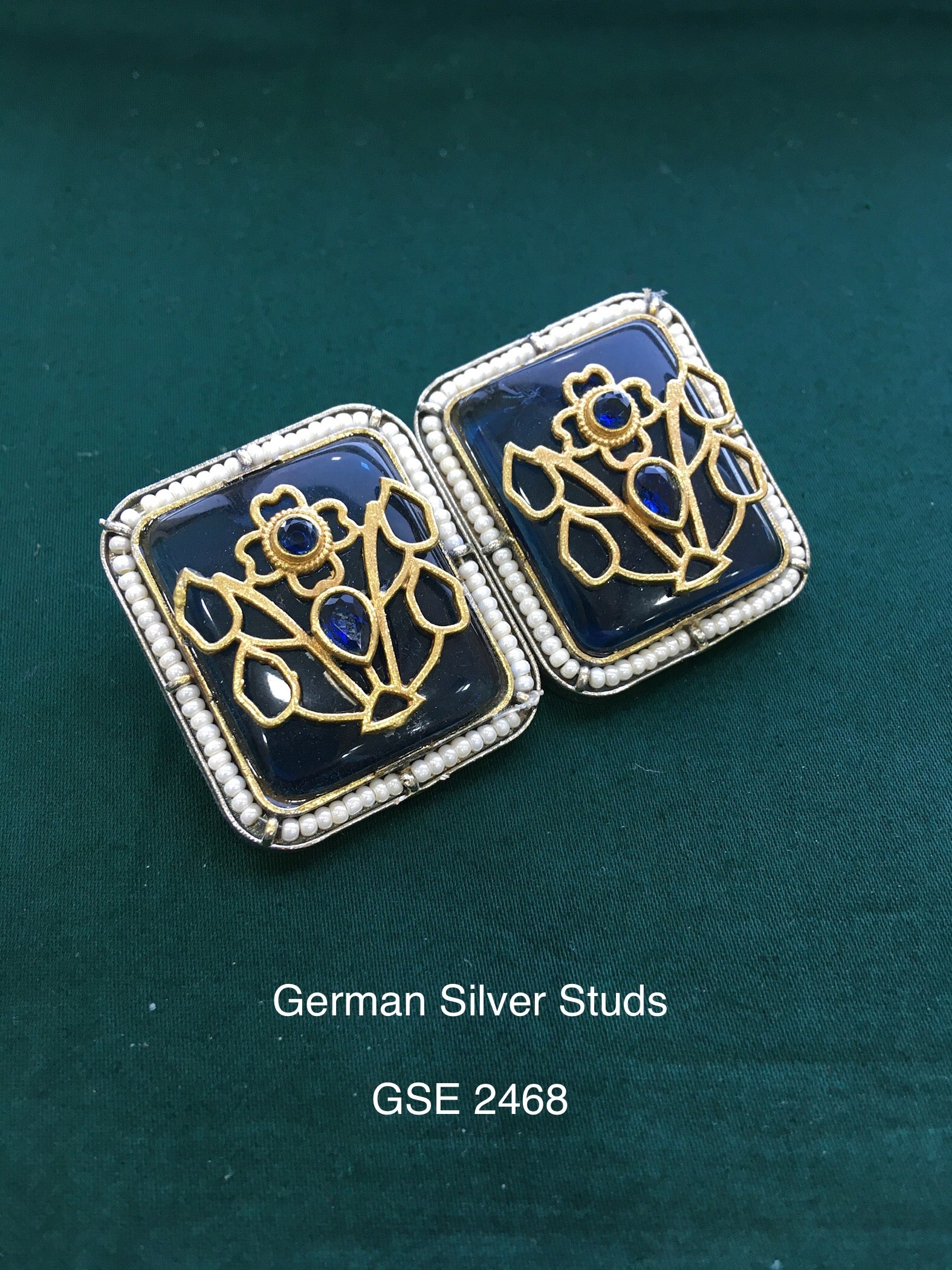 Antique Dual Tone Earring