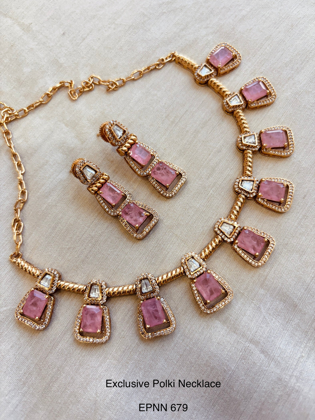 Demi fine Doublet Necklace