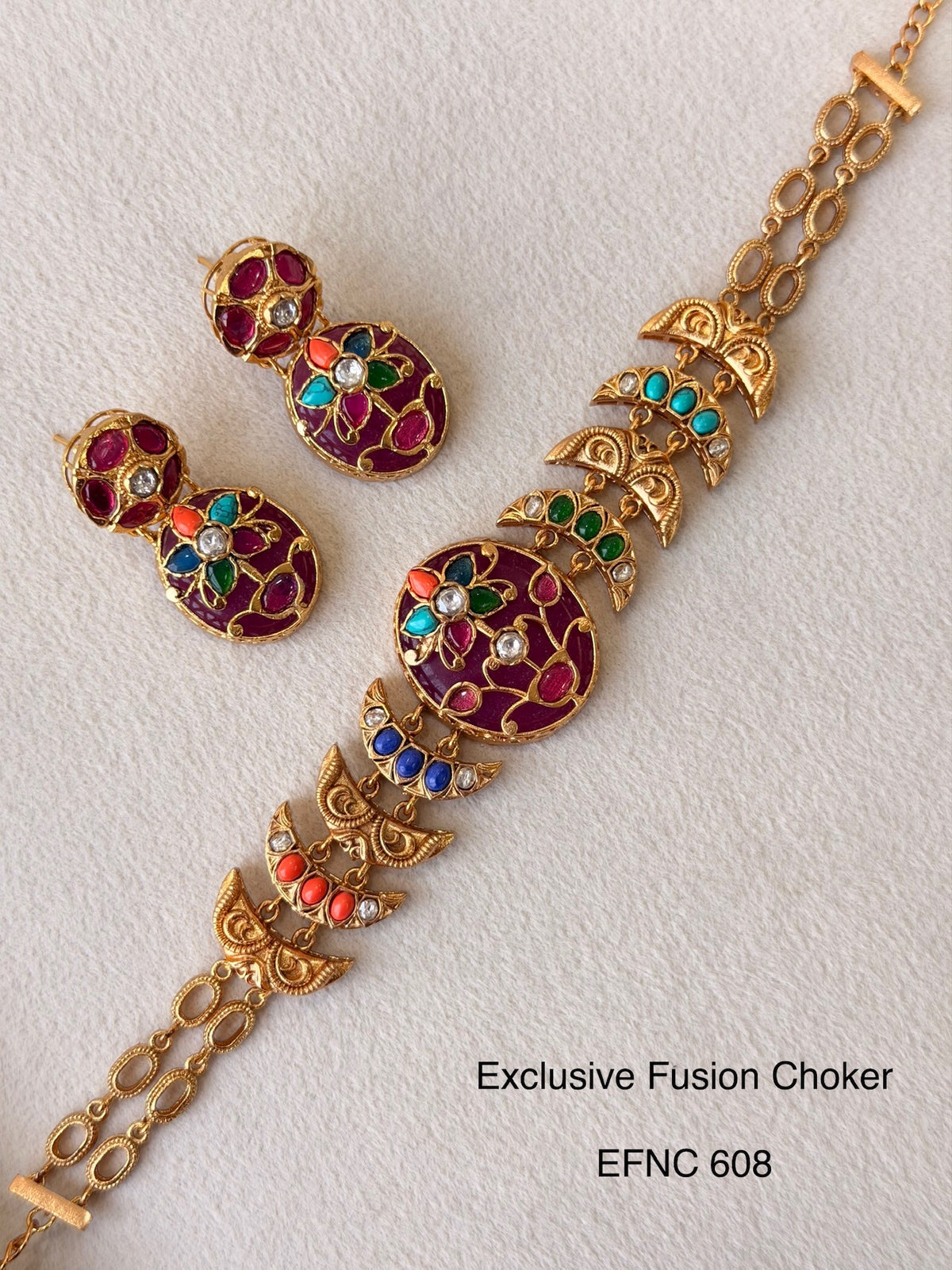 Neo Traditional Choker