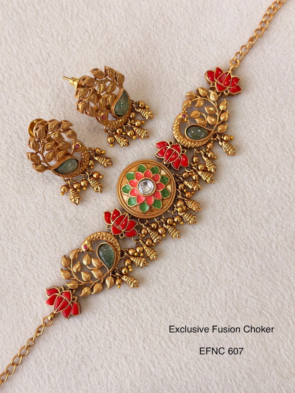 Neo Traditional Choker