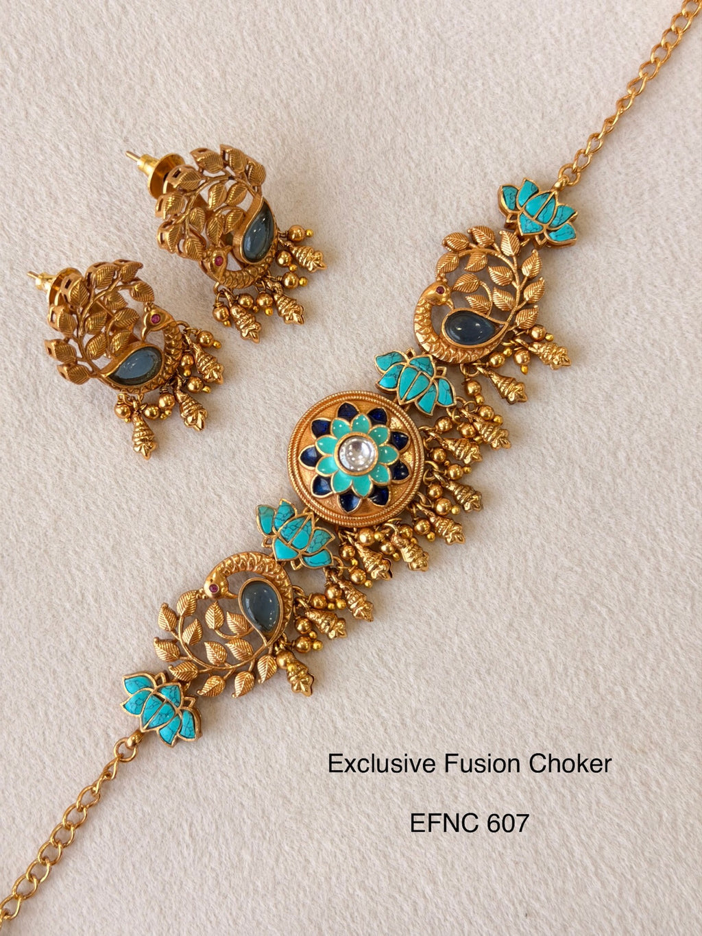 Neo Traditional Choker