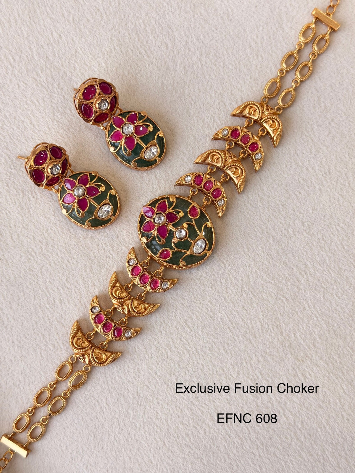 Neo Traditional Choker