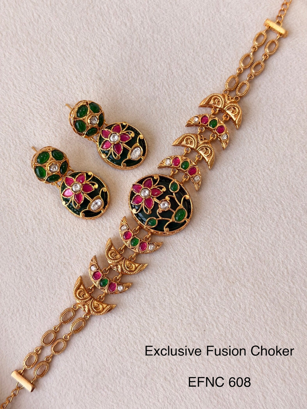 Neo Traditional Choker