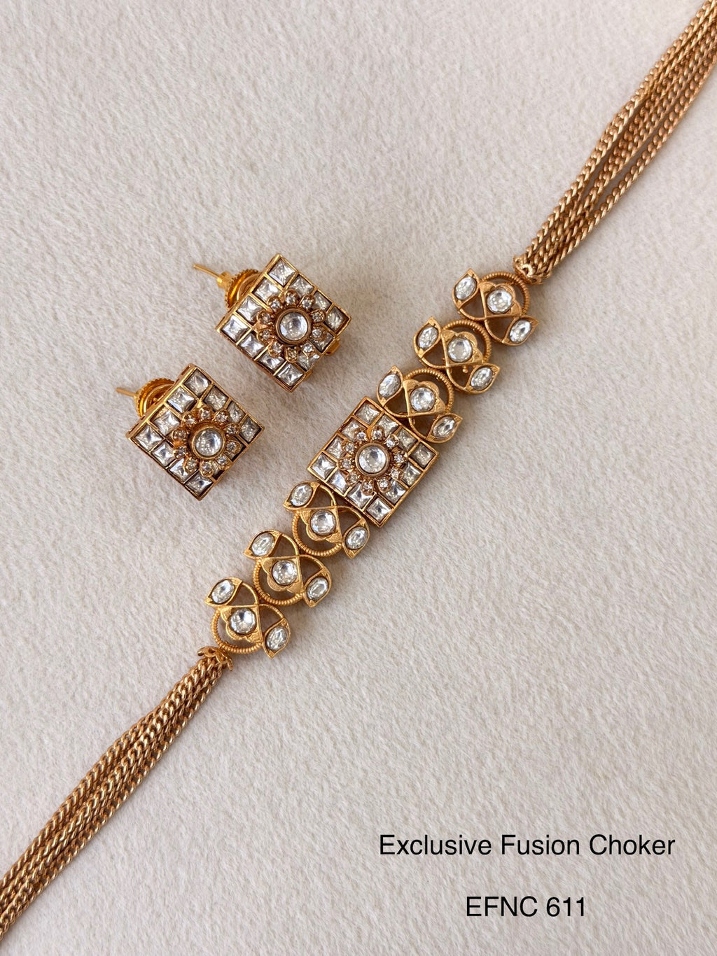 Neo Traditional Choker