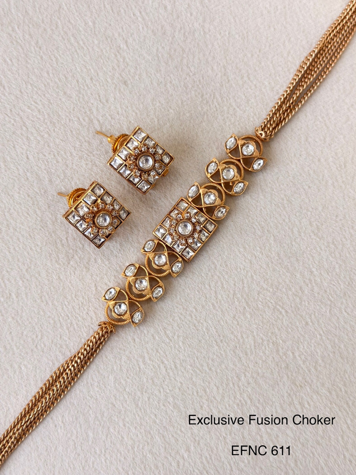 Neo Traditional Choker