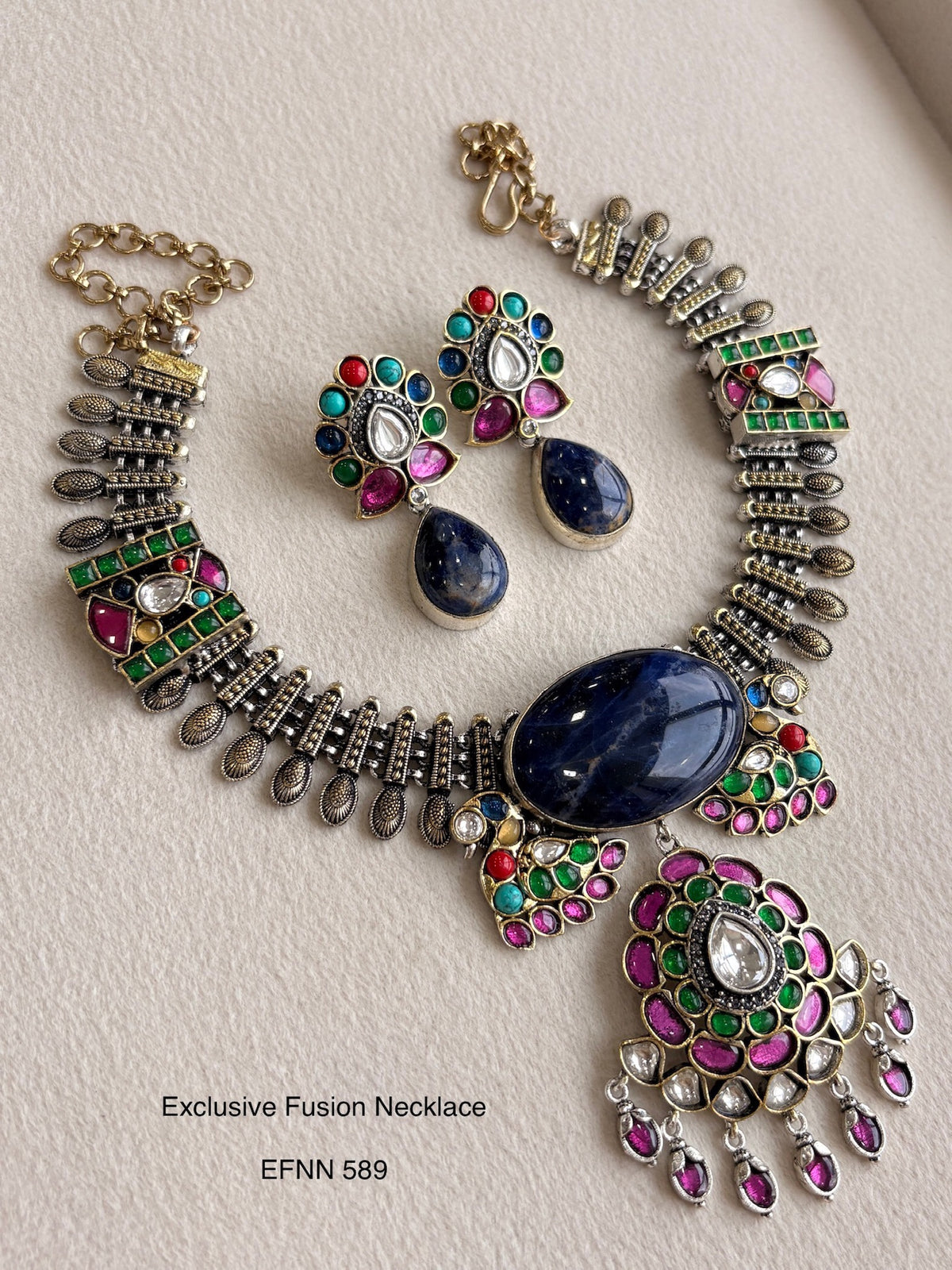 EXCLUSIVE FUSION NECKLACES