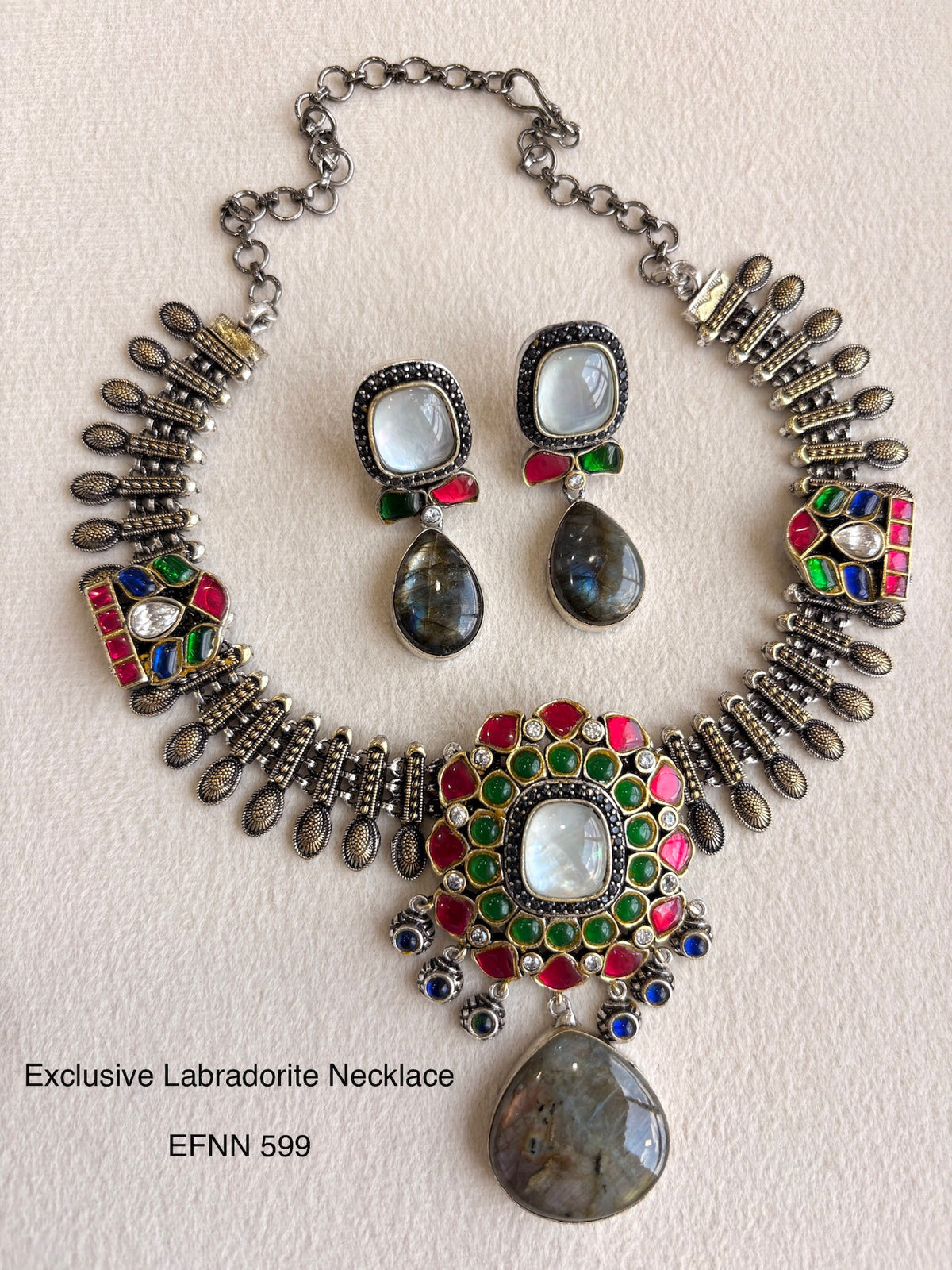 EXCLUSIVE FUSION NECKLACES