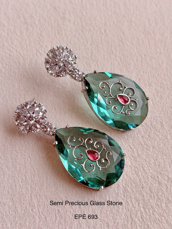Demi fine doublets earring