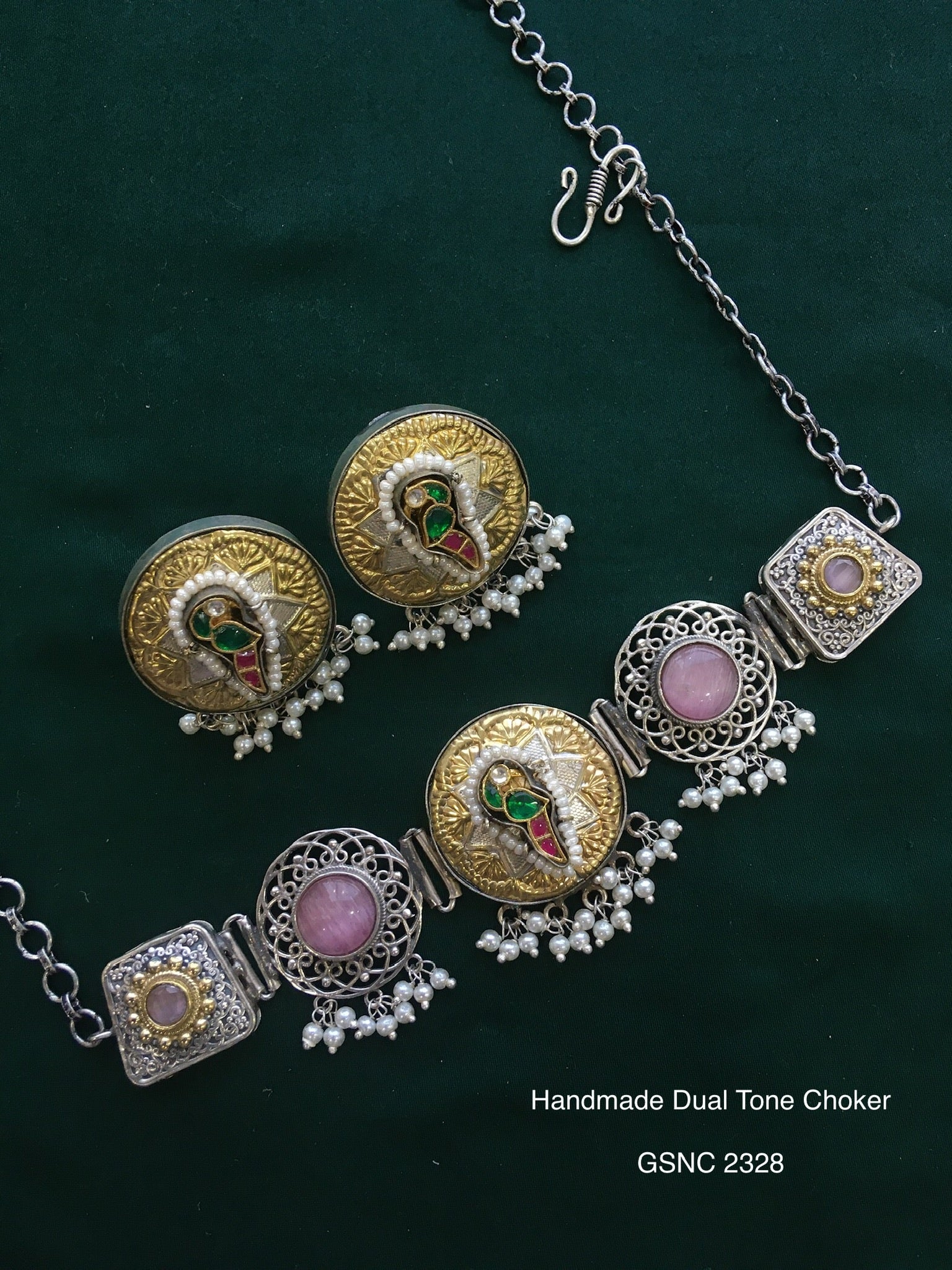 Antique dual tone choker