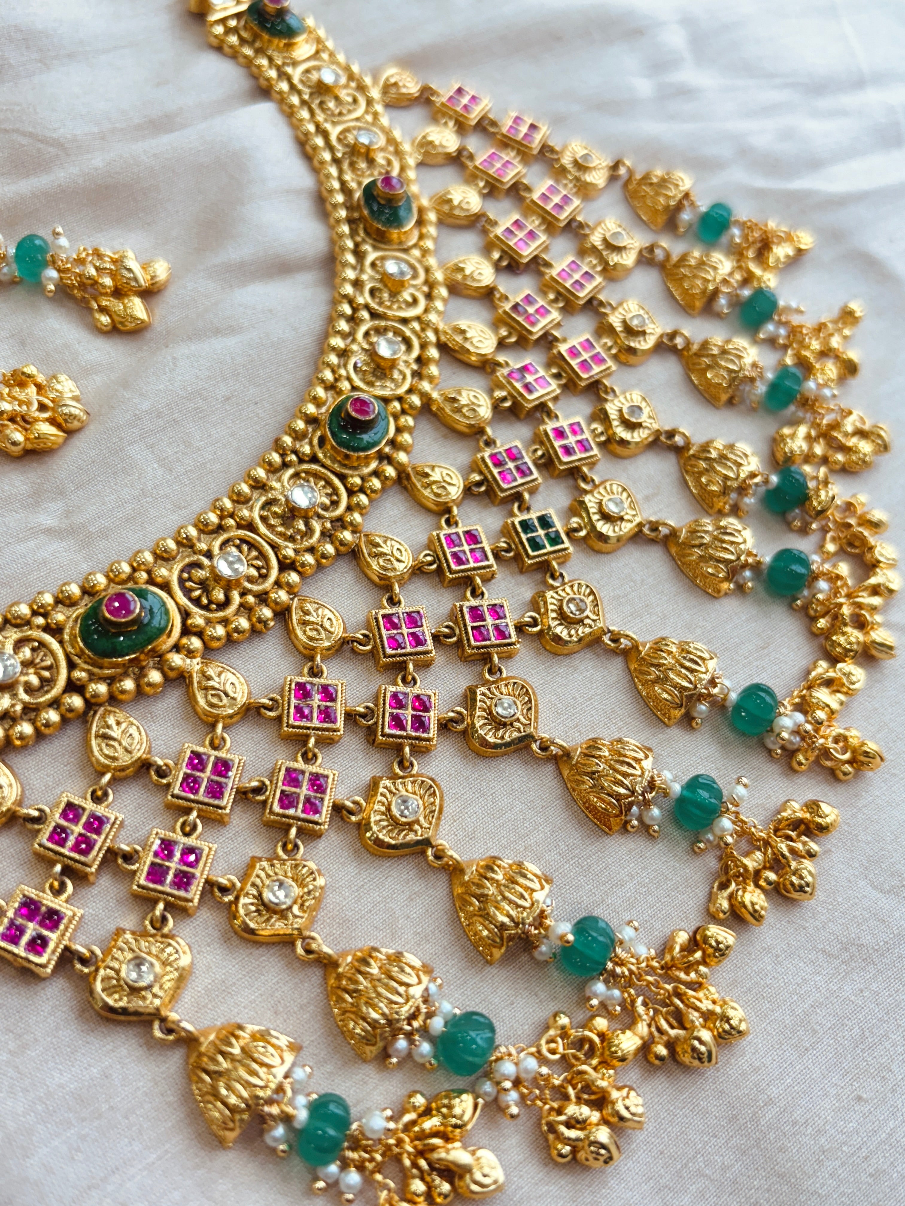 Heritage pachi kundan heavy necklace