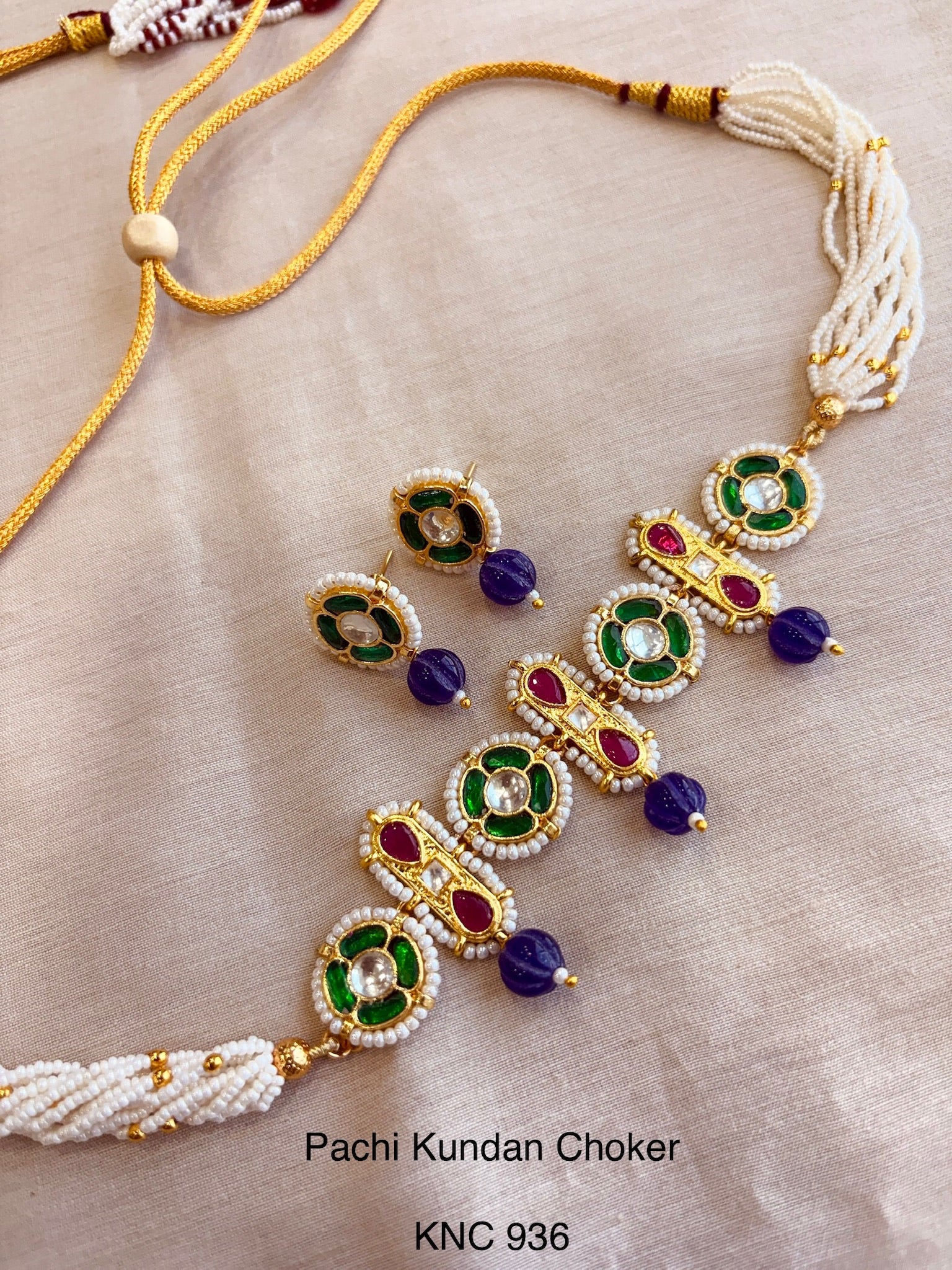 Indo contemporary choker