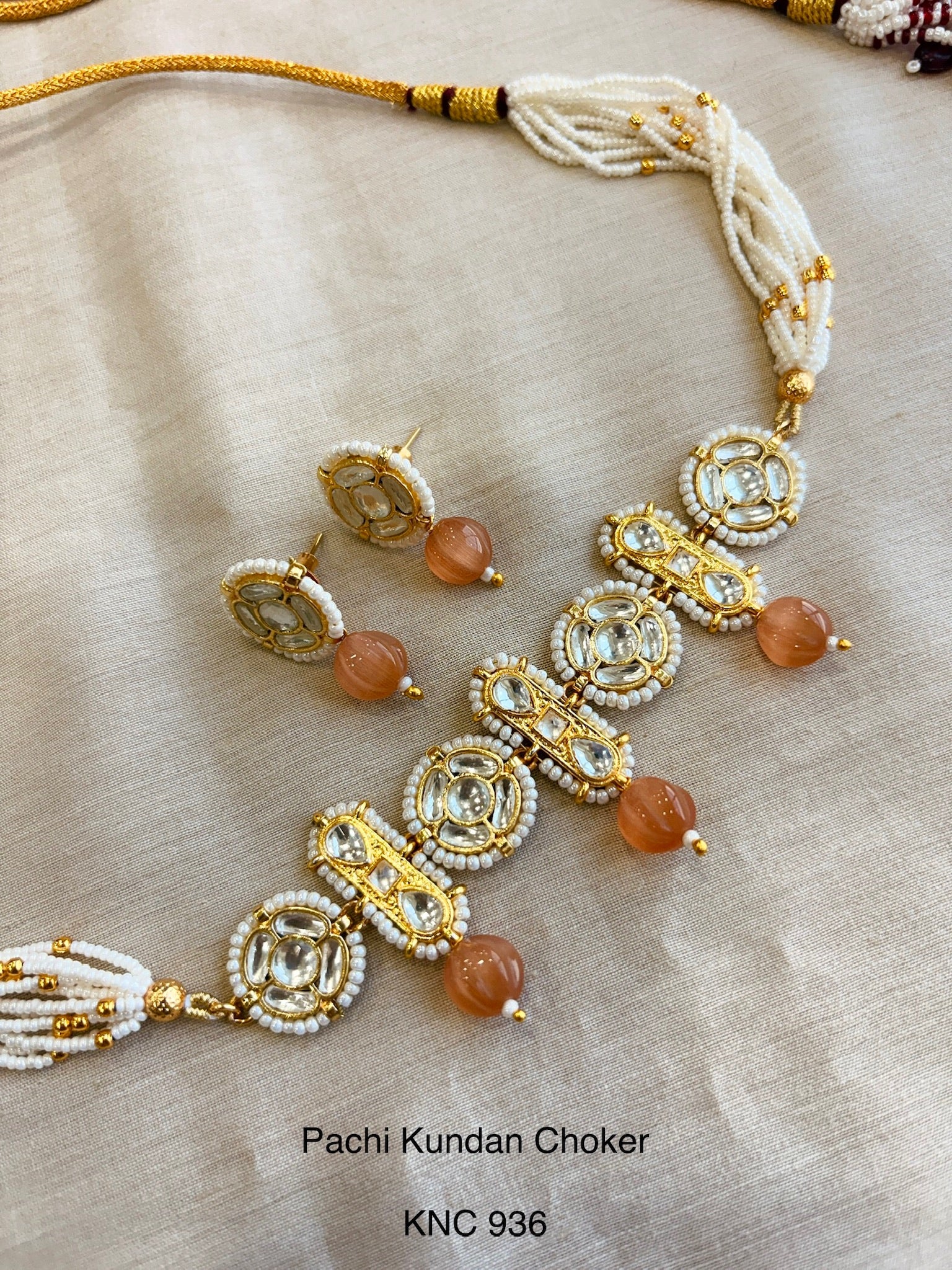 Indo contemporary choker