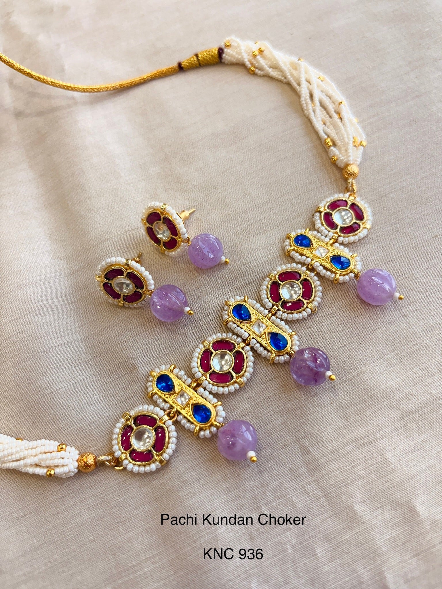 Indo contemporary choker