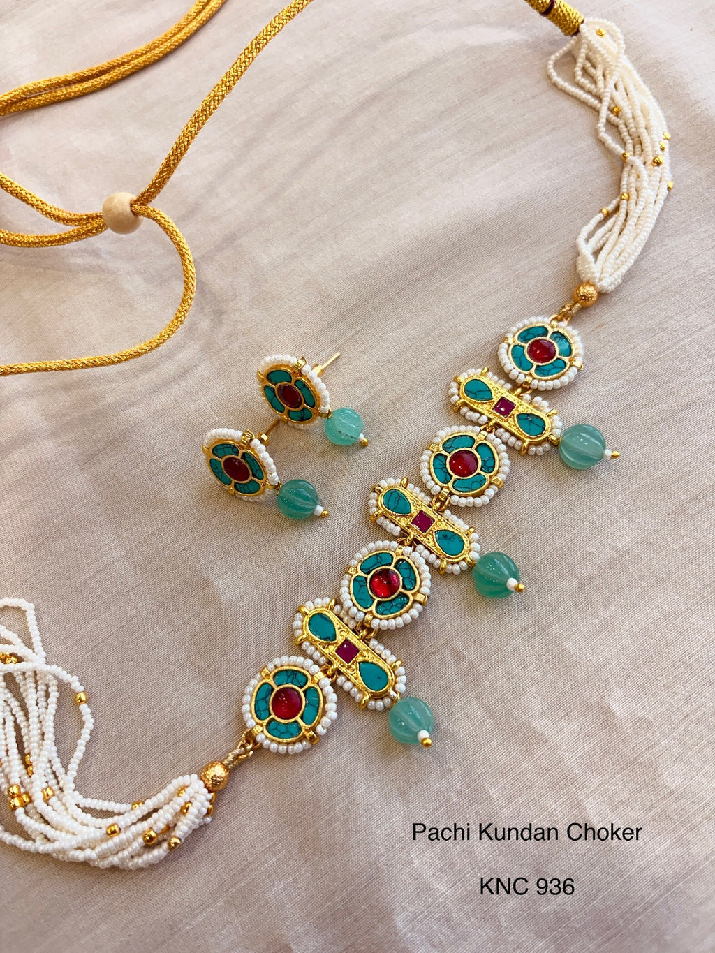 Indo contemporary choker