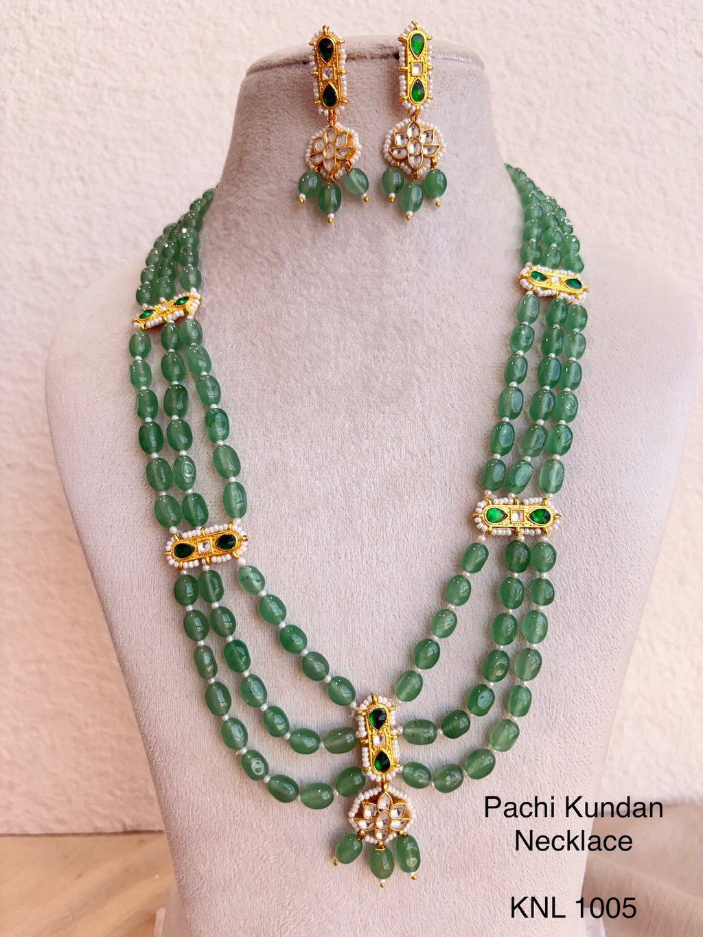 Handcrafted Gold Jadau Fusion Necklace