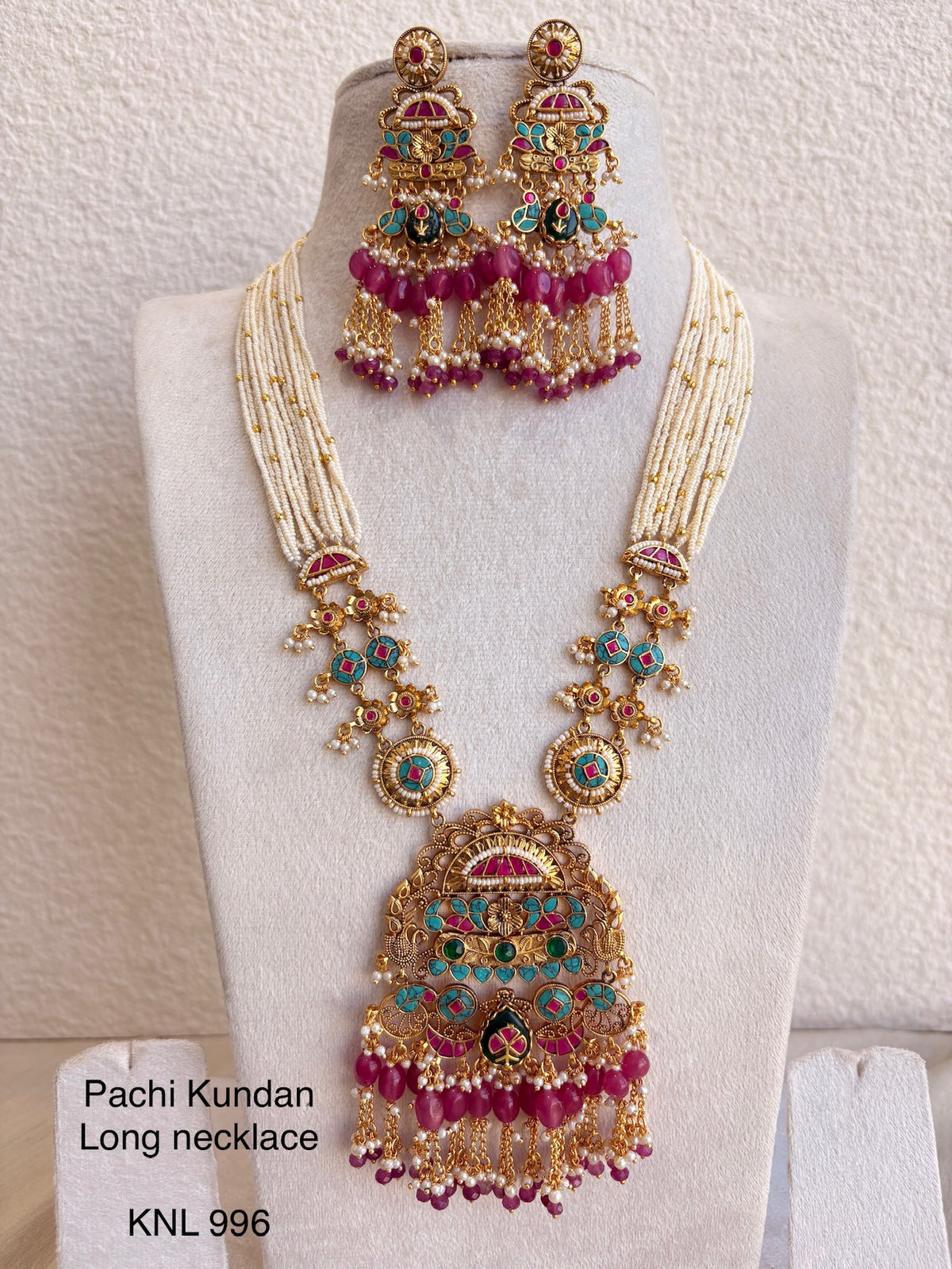 Heritage Pachi Kundan Long Necklace