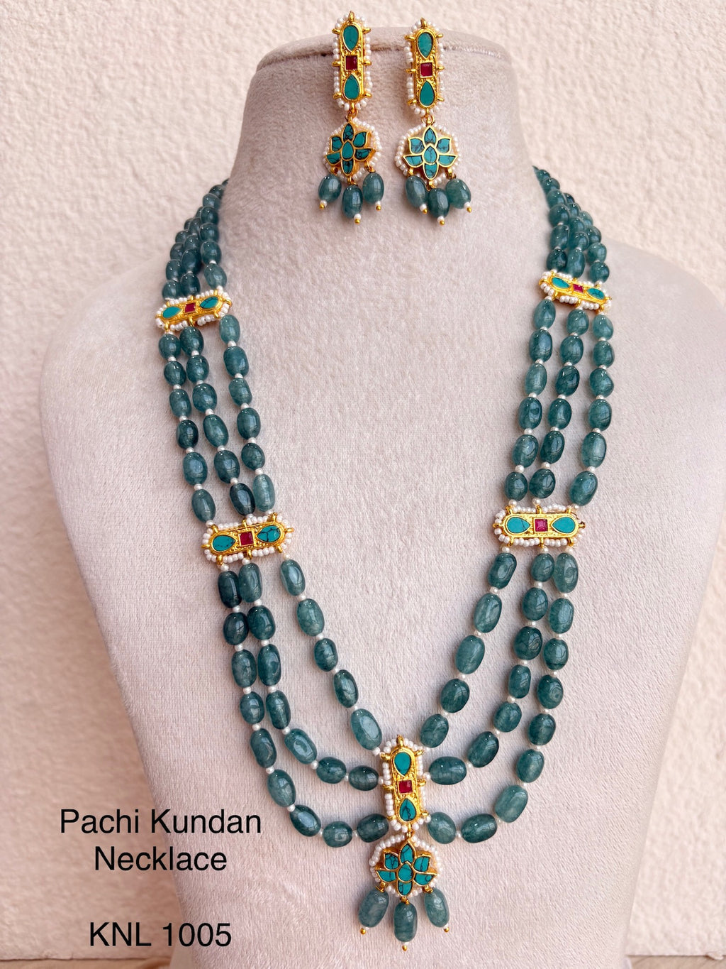 Handcrafted Gold Jadau Fusion Necklace
