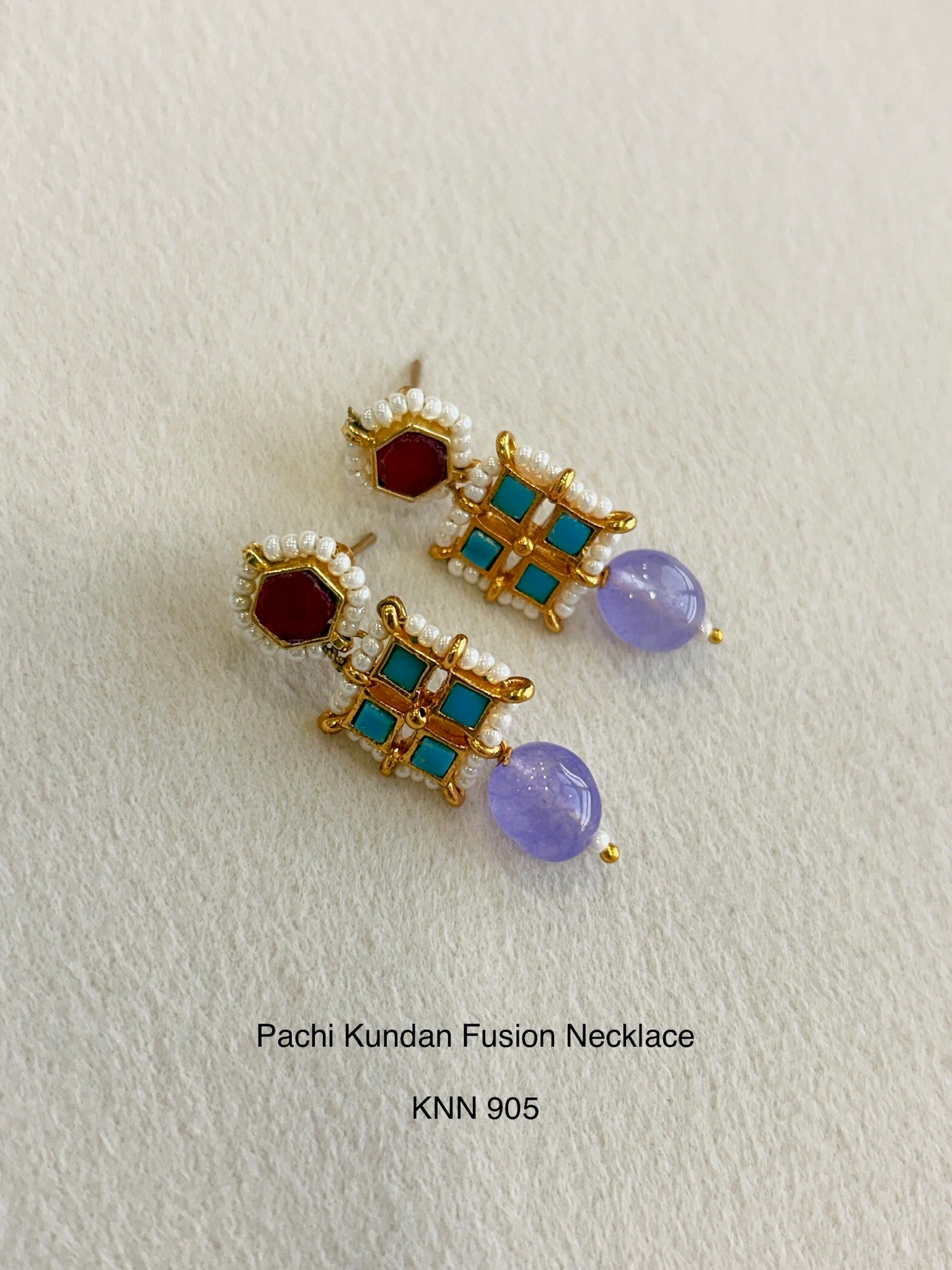 Handcrafted gold jadau fusion necklace