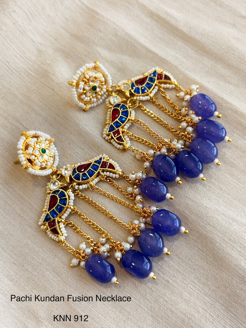 Handcrafted gold jadau fusion necklace