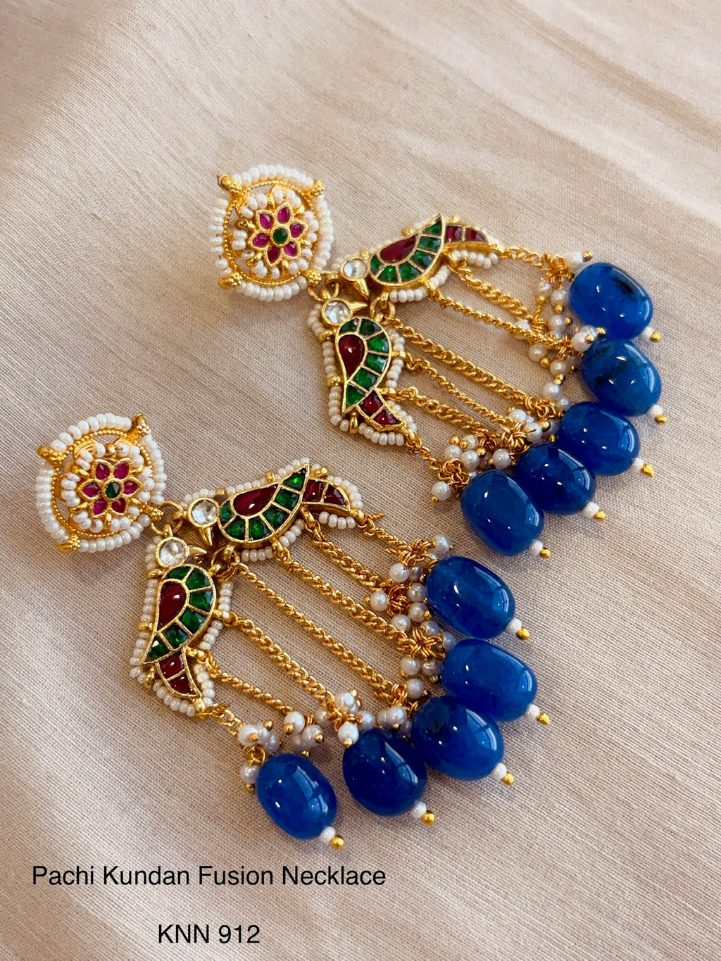Handcrafted gold jadau fusion necklace