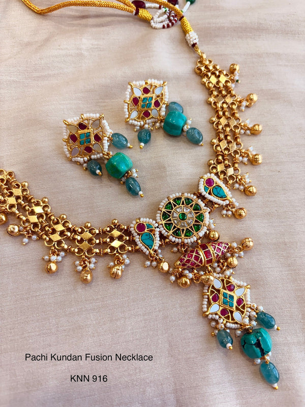 Handcrafted gold jadau fusion necklace