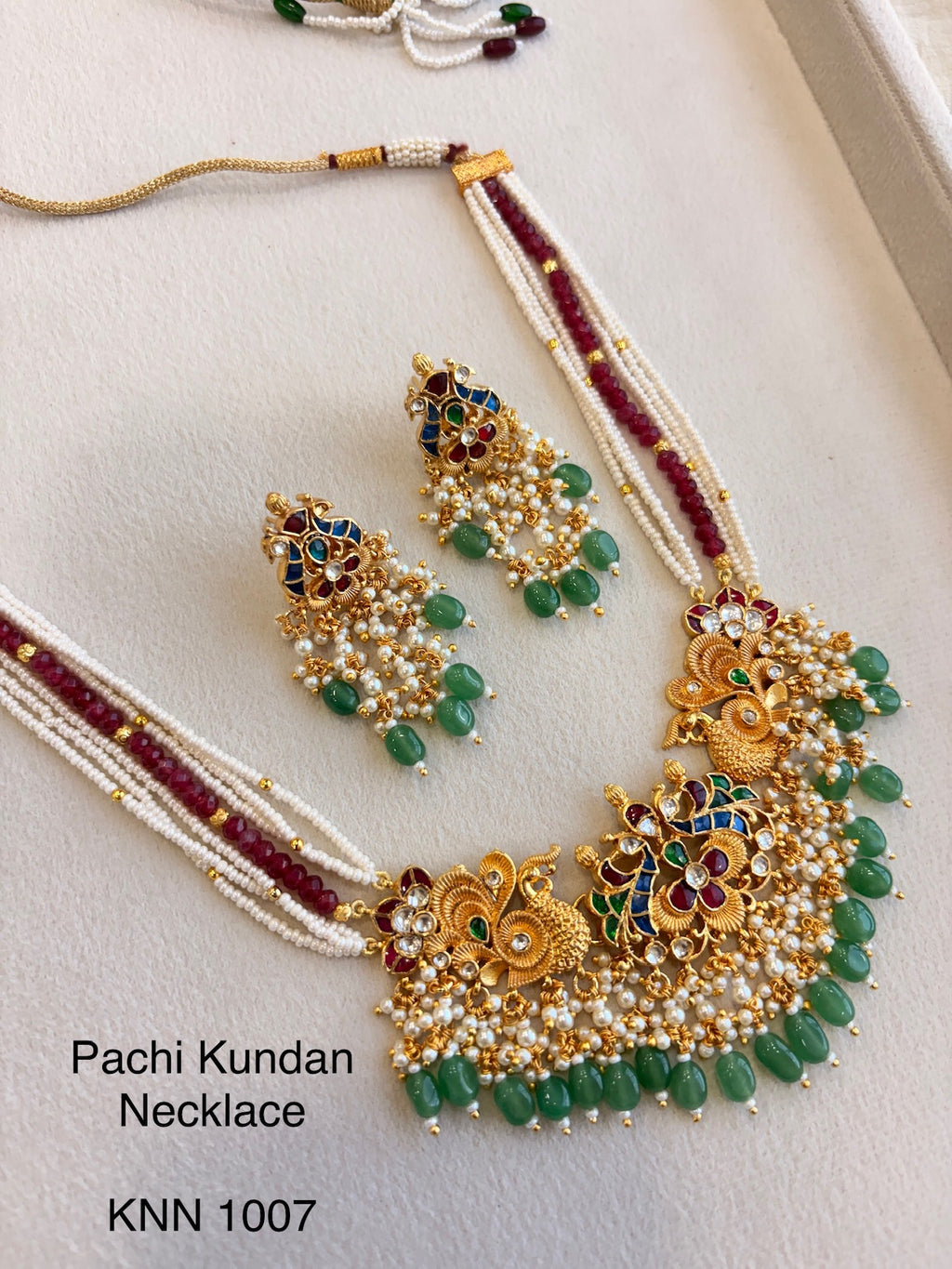 Handcrafted Gold Jadau Fusion Necklace