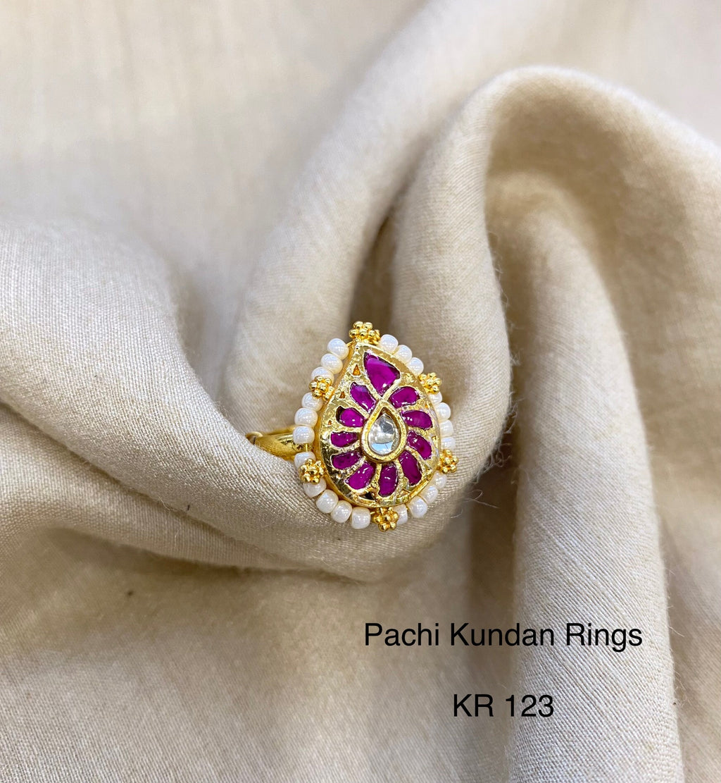 HANDCRAFTED GOLD JADAU RINGS