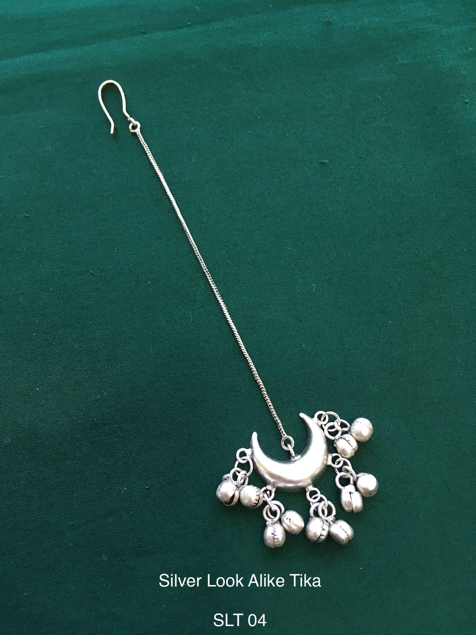 Antique silver tone tikka